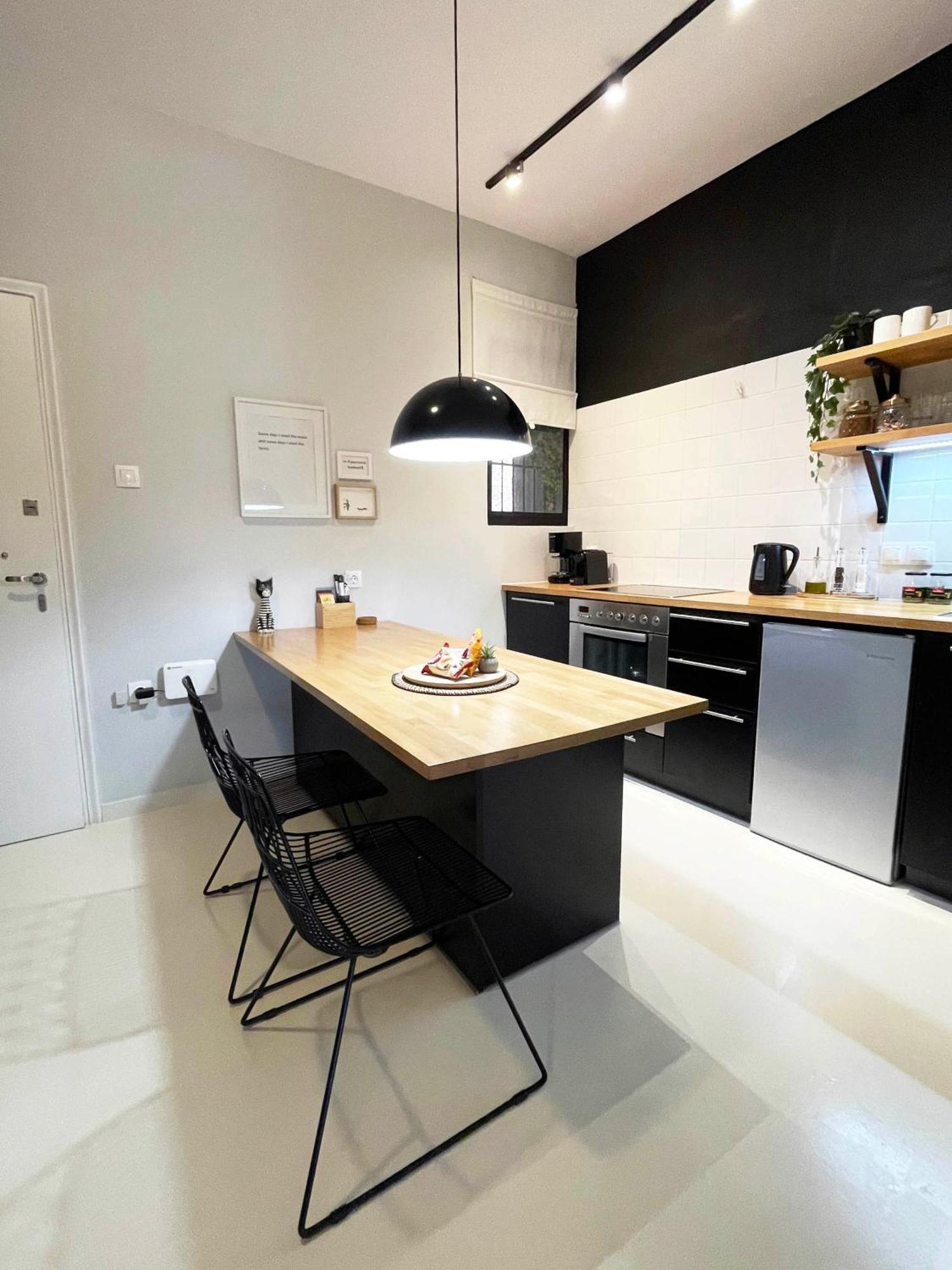 The Cucuwow Apartment Athena Bagian luar foto